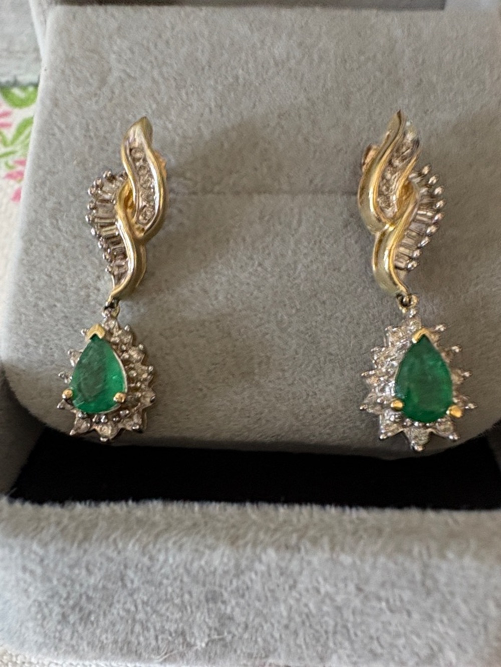 Elegant 10k Gold and Diamond Earrings with Emerald Teardrop Stones